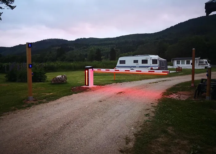 Holmset And Fishing Parque de Campismo